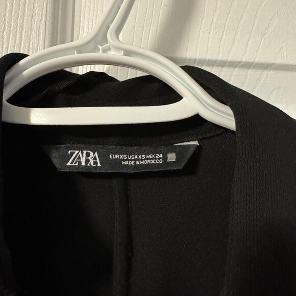 PLEATED MIDI BLACK DRESS - Picture 4 of 4